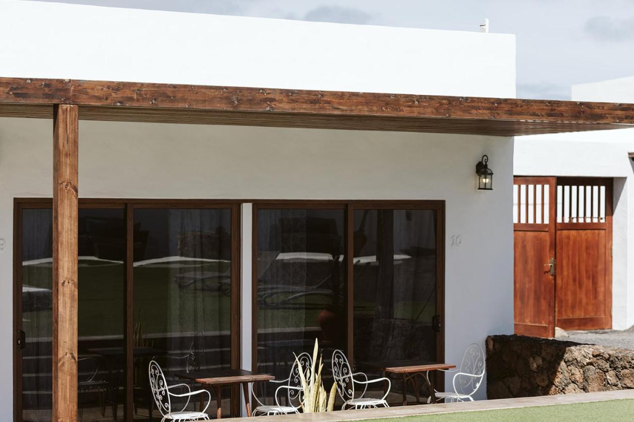 Hotelito Rural Flor De Timanfaya Тинахо Екстериор снимка