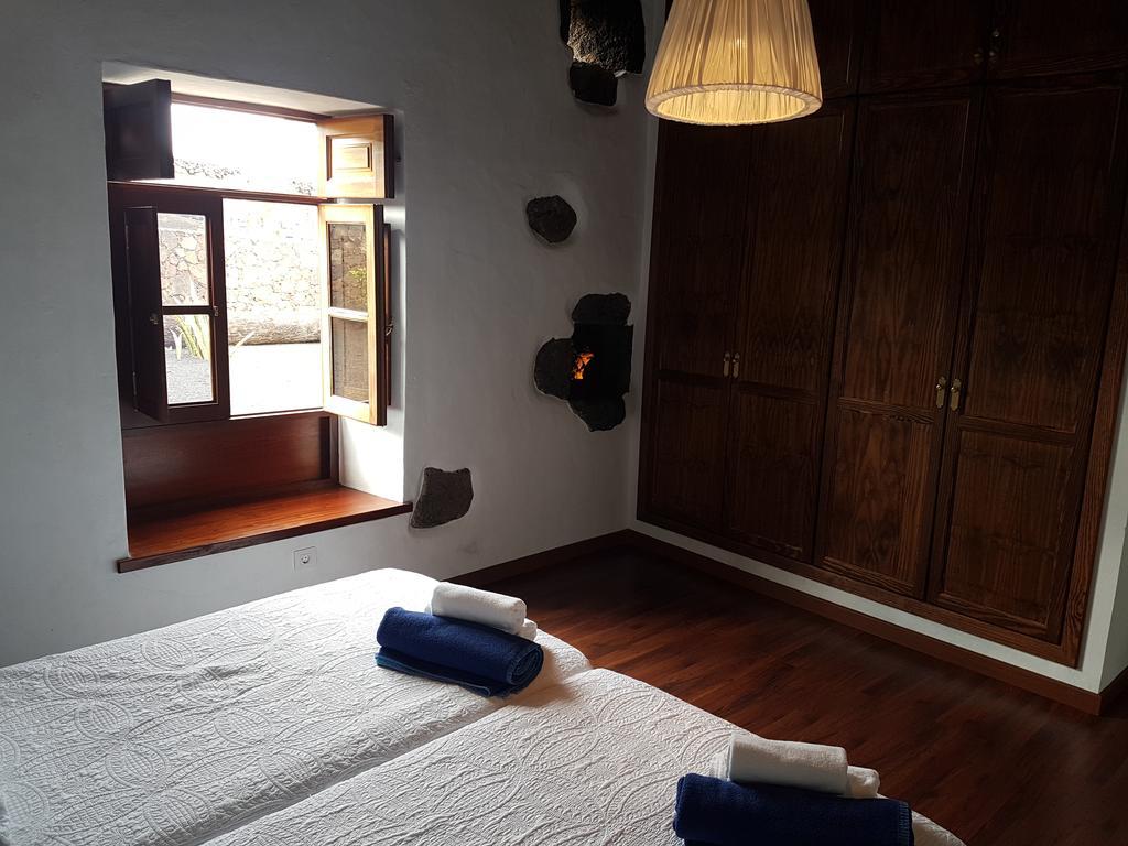 Hotelito Rural Flor De Timanfaya Тинахо Екстериор снимка