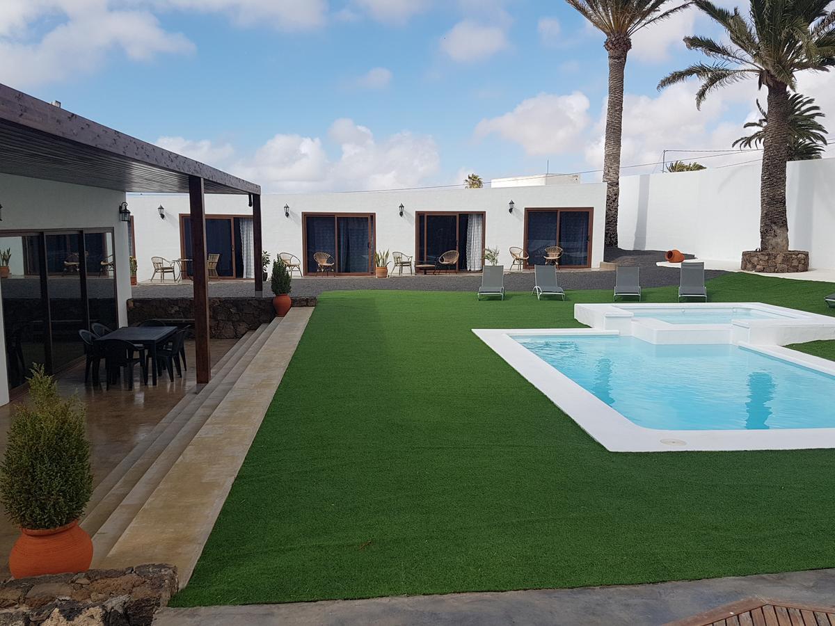 Hotelito Rural Flor De Timanfaya Тинахо Екстериор снимка