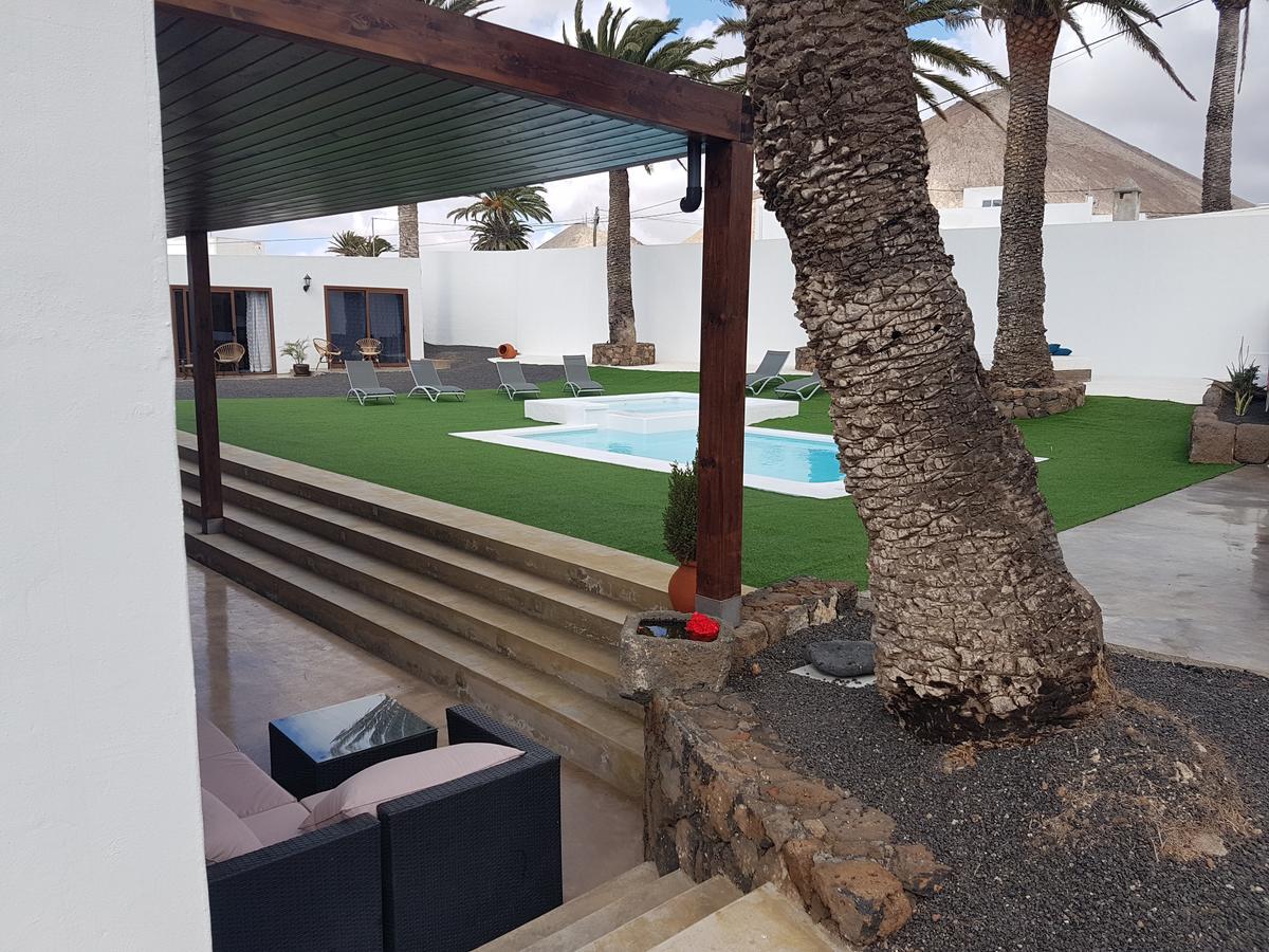 Hotelito Rural Flor De Timanfaya Тинахо Екстериор снимка